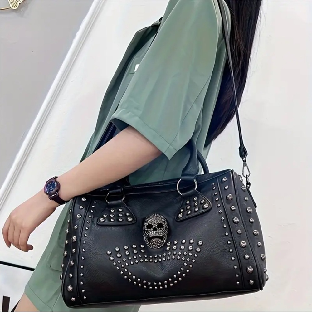 🆕 Black Punk Skull & Rivets Boston Shoulder Bag, Y2K - Steampunk Style Handbag - Picture 6 of 12